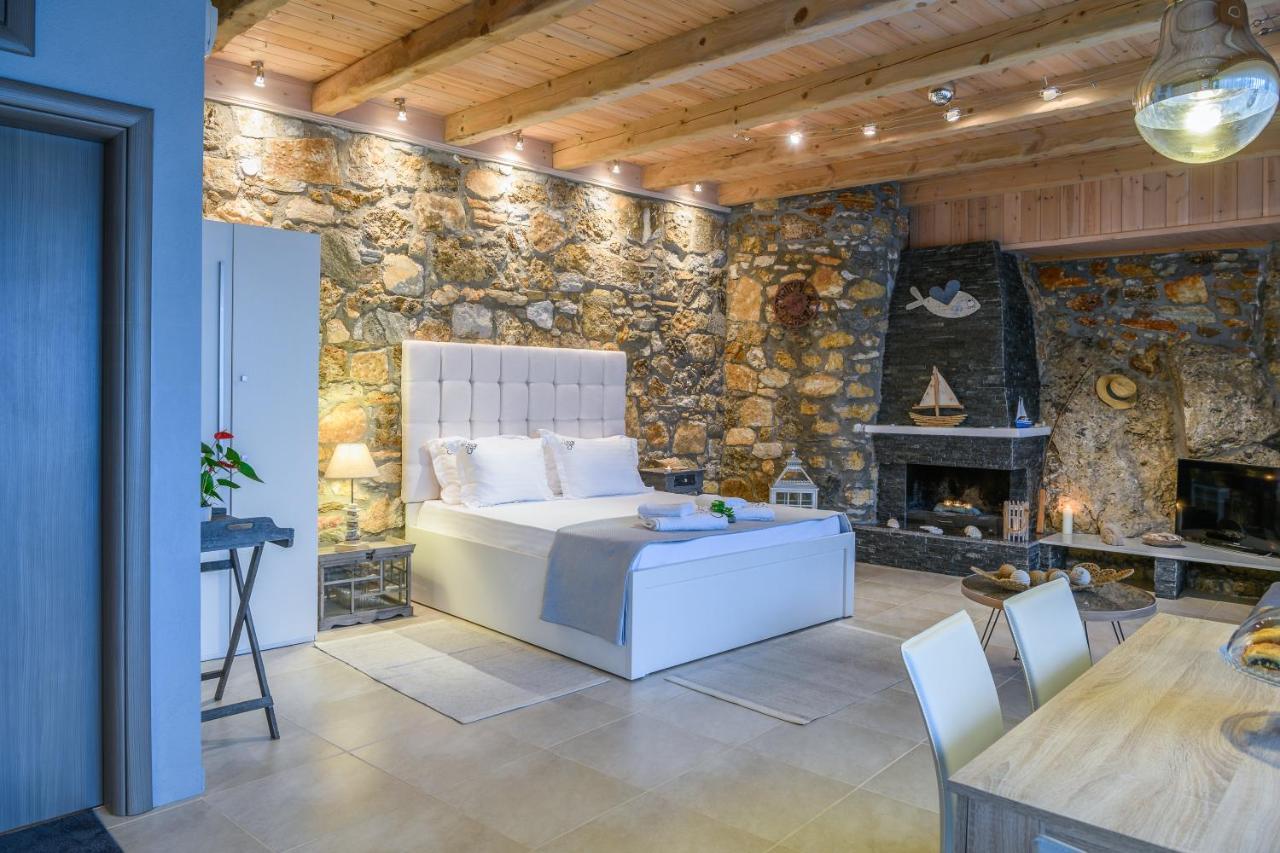 Amicasa Private Seaside Suite Пахис Екстериор снимка