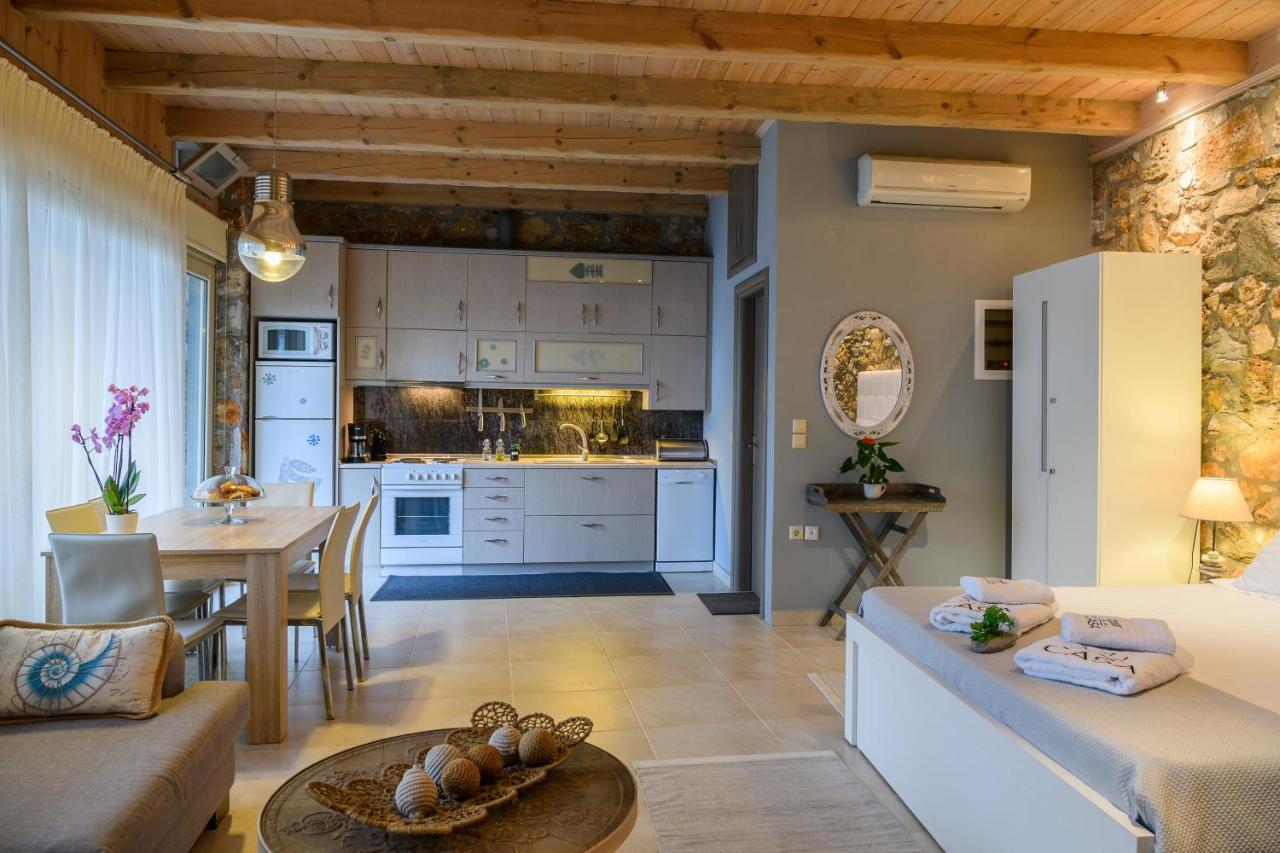 Amicasa Private Seaside Suite Пахис Екстериор снимка